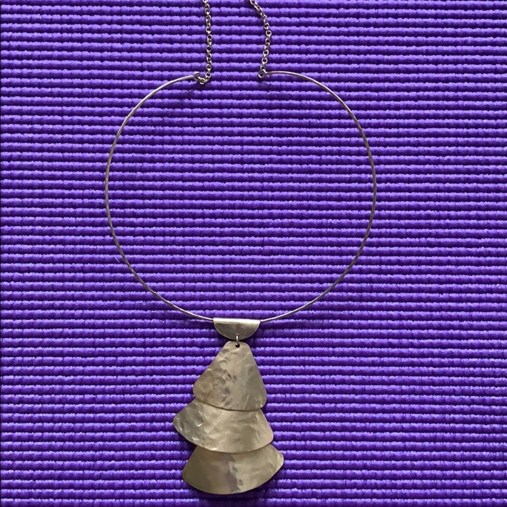 Brass hinged drop chocker.